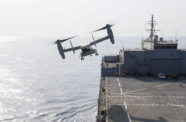 U.S. 5TH FLEET AREA OF OPERATIONS (Sept. 8, 2017) Marines assigned to the 15th Marine Expeditionary Unit (15th MEU) embarked aboard the amphibious dock landing ship USS Pearl Harbor (LSD 52) perform visit, board, search, and seizure exercises aboard the expeditionary mobile base USS Lewis B. Puller (ESB 3) in support of Alligator Dagger. 